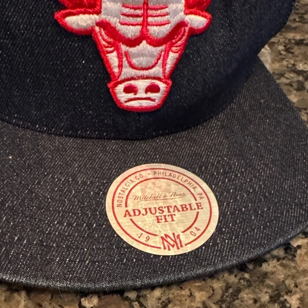 Mitchell & Ness Bulls SnapBack Denim Hat with Red Logo NWOT